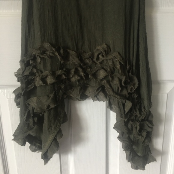 Long wispy tank blouse - Picture 3 of 4